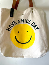 Load image into Gallery viewer, Smiley Tote