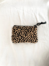 Load image into Gallery viewer, Cheetah Zipper Pouch