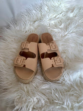 Load image into Gallery viewer, Cream Espadrille Flatform