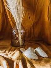 Load image into Gallery viewer, Rattan Mule