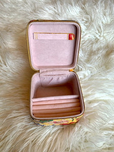 ban.do Jewelry Travel Case