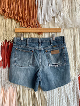 Load image into Gallery viewer, Denim Shorts